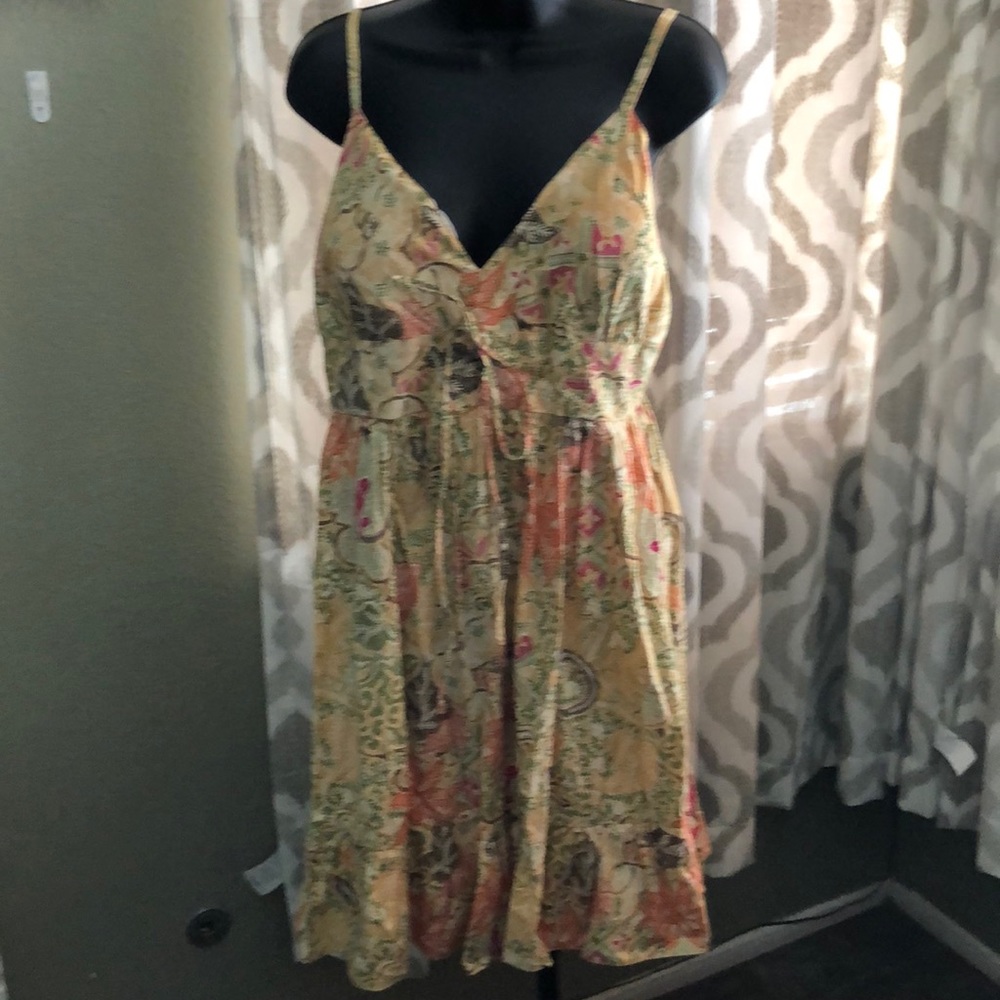 Dress - Picture 1 of 2